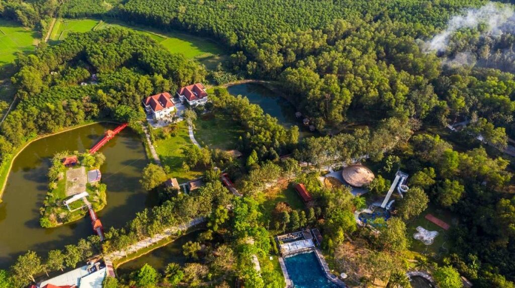 Review Suối Khoáng Nóng Thanh Tân : Lịch trình, Giá vé, Giờ mở cửa