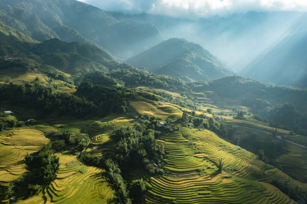 Top 15+ địa điểm du lịch mùa hè tránh nóng lý tưởng, dễ di chuyển nhất