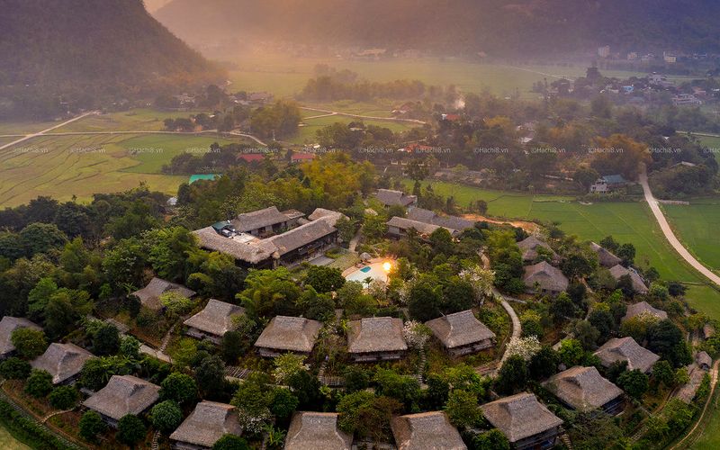 Top 10 khu nghỉ dưỡng có bể bơi gần Hà Nội lý tưởng cho gia đình